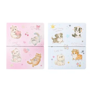 Album de rangement d'autocollants chat et chien avec illustrations mignonnes.