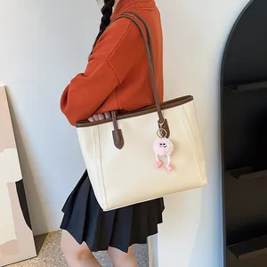 Vintage style large capacity cream tote bag for women commuting