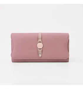 Elegante rosérosa Damen-Geldbörse aus Kieselleder mit Metallschließe-Detail
