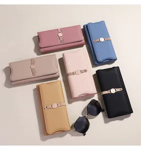 Klassische lange Lederbrieftaschen für Damen in verschiedenen Farben mit Riemen
