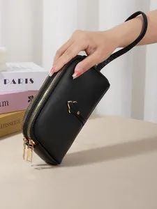 Pochette élégante noire à double fermeture éclair avec ornement tulipe dorée chic.