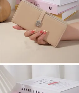 Vue détaillée d'un long portefeuille beige en cuir PU avec un fermoir à boucle métallique chic