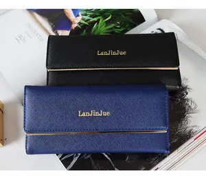 Minimalistische lange leren portemonnees in zwart en marineblauw met gouden details