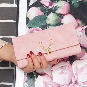 Portafoglio Lungo da Donna Moda Triplo Pieghevole in Pelle PU Smerigliata Con Fibbia a Testa di Cervo in Metallo Splendido Regalo Multiuso
