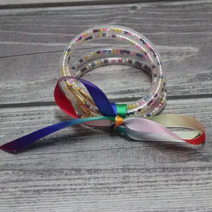 Brazalete Envolvente de Silicona de 5 Capas a la Moda para Mujer Con Relleno de Perla Artificial Lazo de Satén Regalo de Joyería