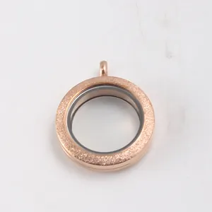 Eleganter runder Edelstahl-Medaillon-Anhänger in Roségold mit sandgestrahlter Textur