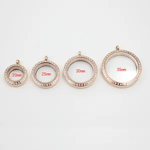 Comparaison des tailles de quatre médaillons en verre strass or rose de 20 à 35mm