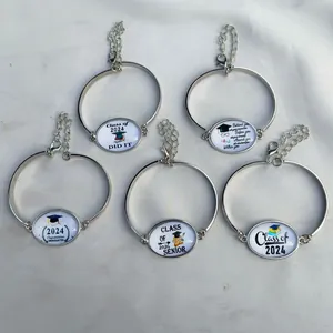 Bracciale Rigido Class Of 2024 Laurea Time Gem Regolabile Lega Vetro Souvenir Regalo Gioielli per Laureandi Uomo Donna