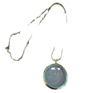 Collier avec pendentif médaillon flottant en acier inoxydable et verre pour cinabre
