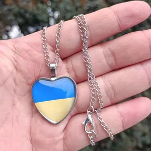 Ukraine Flagge Anhänger Halskette Retro Versilberte Legierung Herz Rund Glas Zeit Edelstein Pullover Kette Für Damen Herren