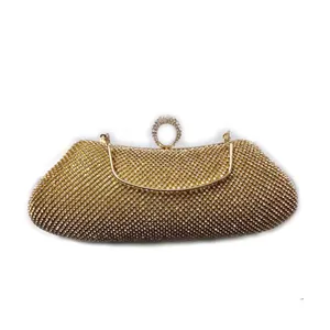 Elegante bolso de fiesta con strass dorado, ideal para bodas y galas nocturnas formales