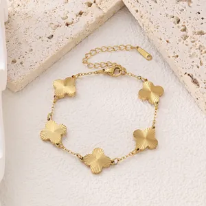 Pulsera de Trébol de Cuatro Hojas de Acero Inoxidable Elegante para Mujer Lujo Ligero Textura Radiante Cadena Bañada en Oro Plata