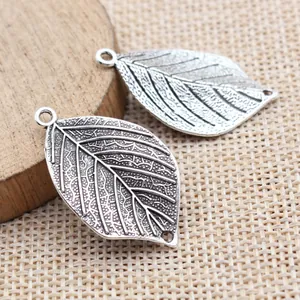 Antike Silber Blatt-Anhänger mit Blattmuster für DIY-Schmuckherstellung