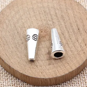 Embouts de perles coniques argentés vintage pour création bijoux DIY.