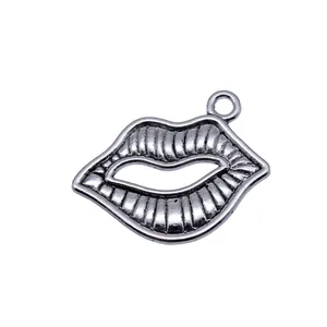 Antiek zilveren metalen lippen hanger bedeltje voor DIY sieraden maken, 24x20mm