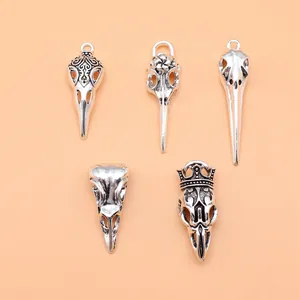Antique Silver Skull Bird Beak Pendants Gothic Style Alloy Charms For DIY Jewelry Making Necklaces Accessories Vintage Pendants