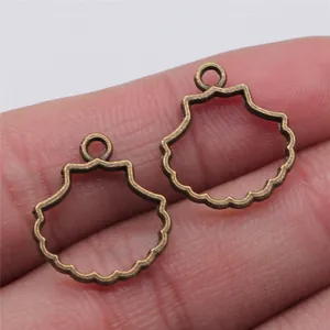Antiker bronzener hohler Muschelanhänger für handgefertigten DIY Schmuck 17x18mm Charm