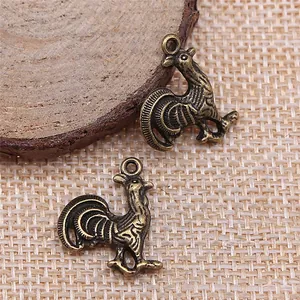 Mooie antiek bronzen haan metalen bedeltjes voor DIY handgemaakte sieraden hangers