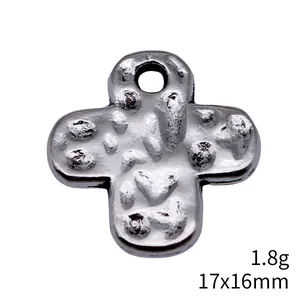 Silver hammered texture cross pendant for DIY jewelry making accessories 17x16mm
