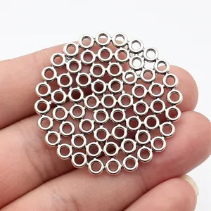 Pendentifs Connecteurs Circulaires Ronds Ajourés en Alliage de Zinc Argent Antique pour la Fabrication de Bracelets Colliers DIY