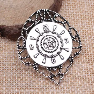 Ciondoli a Orologio a Ingranaggi Steampunk Vintage in Lega per Creazione Gioielli Fai da Te Accessori Artigianali Finitura Antica