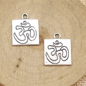 Antiek zilveren Om symbool vierkante hangers voor DIY sieraden maken 18x15mm 2.1g