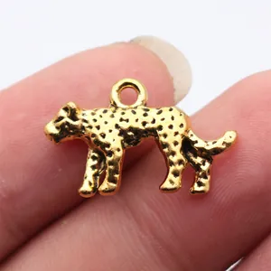 Vintage 3D leopard pendant gold alloy animal charm for DIY jewelry making and crafts
