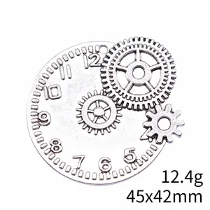 Ciondolo orologio a ingranaggi in metallo argentato per gioielli DIY, 45x42mm, 12.4g.