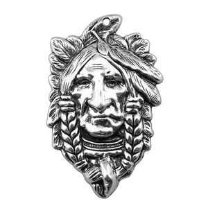 Antiker silberner Indianer-Häuptling-Anhänger für Vintage-DIY-Schmuckherstellung.