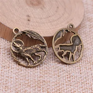 Antike Bronze Mond Wolf Anhänger Charms für DIY Schmuckherstellung 22x22mm Größe
