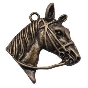 Vintage Bronze Legierung Pferdekopf Anhänger für DIY Schmuckherstellung 37x36mm