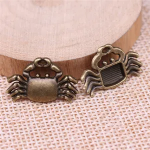 Antique bronze crab charms for DIY jewelry making, vintage animal shaped pendants
