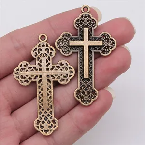 Grandes colgantes de cruz de aleación de filigrana de bronce y oro para joyas DIY