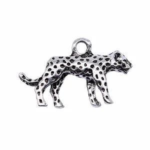 Vintage antique silver leopard animal pendant charm for DIY handmade jewelry 24x15mm