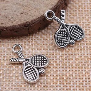 Antiek zilveren tennisracket en bal bedeltjes voor DIY sieraden maken en knutselen, 18x14mm
