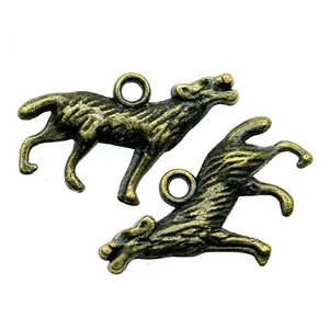 Ciondolo lupo che ulula in bronzo antico per creazione gioielli fai da te 26x20mm