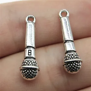 Ciondoli in Metallo a Forma di Microfono Vintage per Gioielli Fai da Te Accessorio a Tema Musicale per Collana Braccialetto