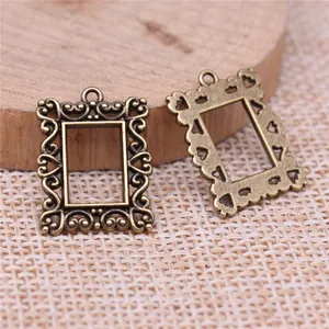 Set van antieke bronzen rechthoekige fotolijst hangers voor handgemaakte sieraden