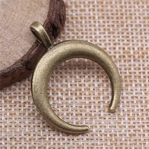Vintage Bronze Anhänger in Halbmondform für DIY Schmuckherstellung Bastelzubehör