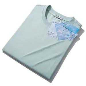Ανδρικό oversized t-shirt σε μέντα χρώμα με πεσμένους ώμους και άνετη χαλαρή εφαρμογή