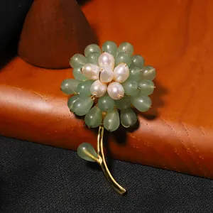 Handmade Sunflower Brooch Aventurine Jade Freshwater Pearl 18K Gold Plated Alloy Pin Vintage Floral Accessory Women