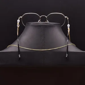 Retro minimalist gold-plated eyewear chain for sunglasses with non-slip silicone loops
