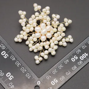 Handmade natural freshwater pearl flower brooch for women jewelry