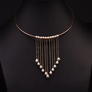 Collier Torque à Glands en Perles d'Eau Douce Vintage Fait Main Plaqué Or 18K Collier Ouvert à Perles Baroques pour Femmes