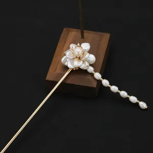 Elegant handmade vintage pearl flower hair stick with gold pin for Hanfu accessories