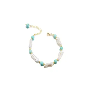 Elegantes Barock-Süßwasserperlenarmband mit Türkisperlen und 18 Karat Vergoldung