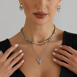 Europäische Amerikanische Dalmatiner Stein Zweilagig Halskette V Form Herz Anhänger Passende Herz Tropfen Ohrringe Schmuck Set