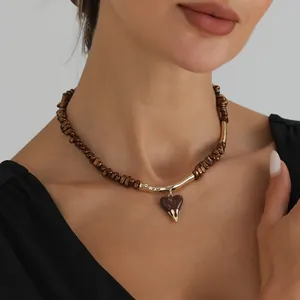 Western Maillard Brown Beaded Lava Heart Pendant Necklace Vintage Alloy Electroplated Jewelry For Women Daily Dating Party Decorative Accessory