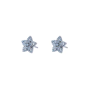 Élégantes boucles d'oreilles puces étoile en argent avec pavé de zircons brillants