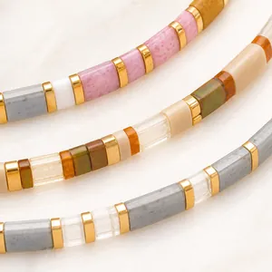 Pulseras de cuentas Tila con piezas cuadradas coloridas y separadores dorados de moda